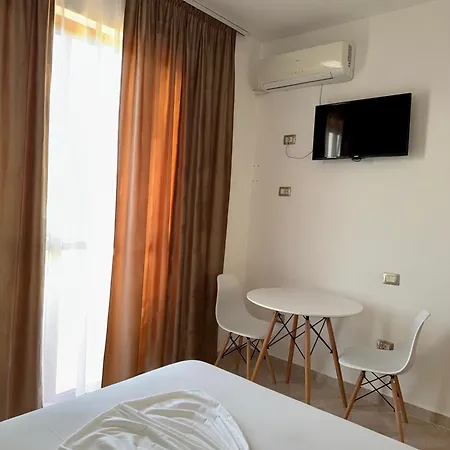 Ermi Ξενοδοχείο 4*